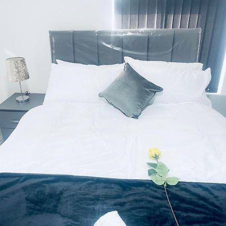 1 Bed Apartment Бірмінгем Екстер'єр фото