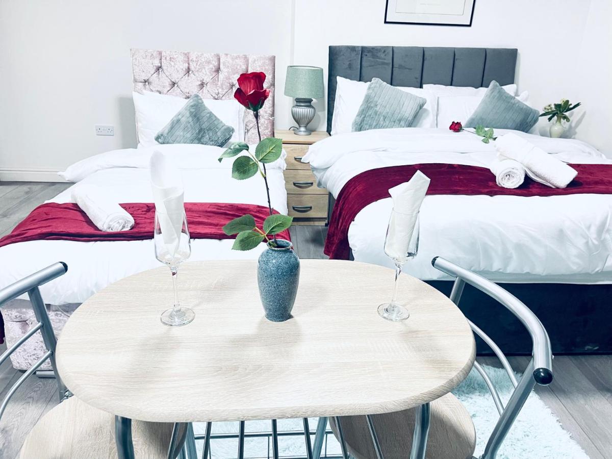 1 Bed Apartment Бірмінгем Екстер'єр фото