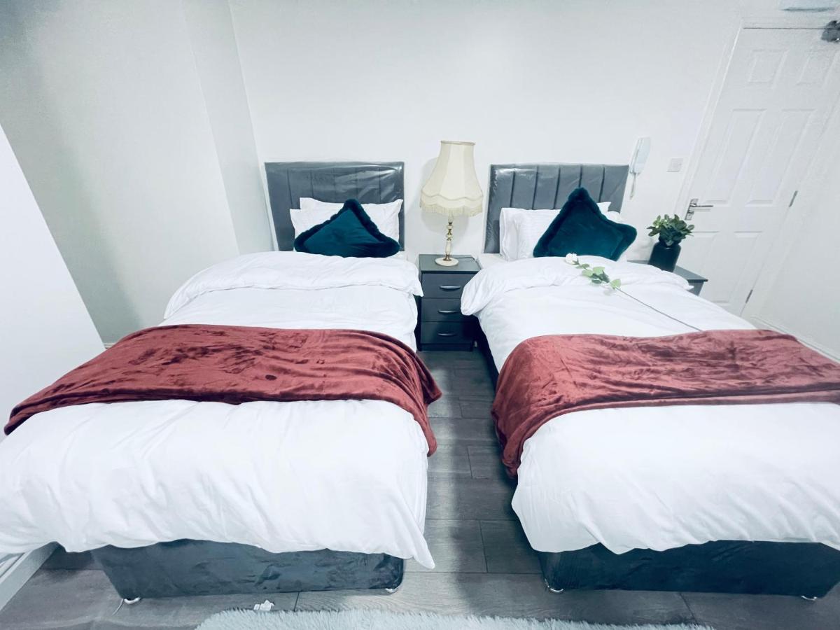 1 Bed Apartment Бірмінгем Екстер'єр фото