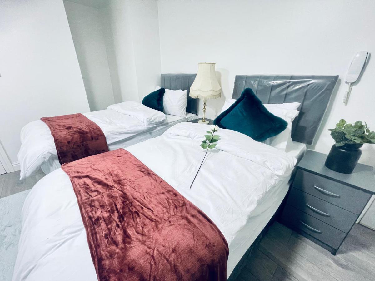 1 Bed Apartment Бірмінгем Екстер'єр фото