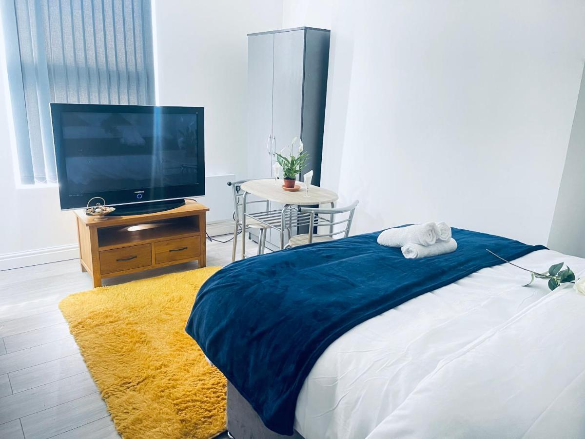 1 Bed Apartment Бірмінгем Екстер'єр фото